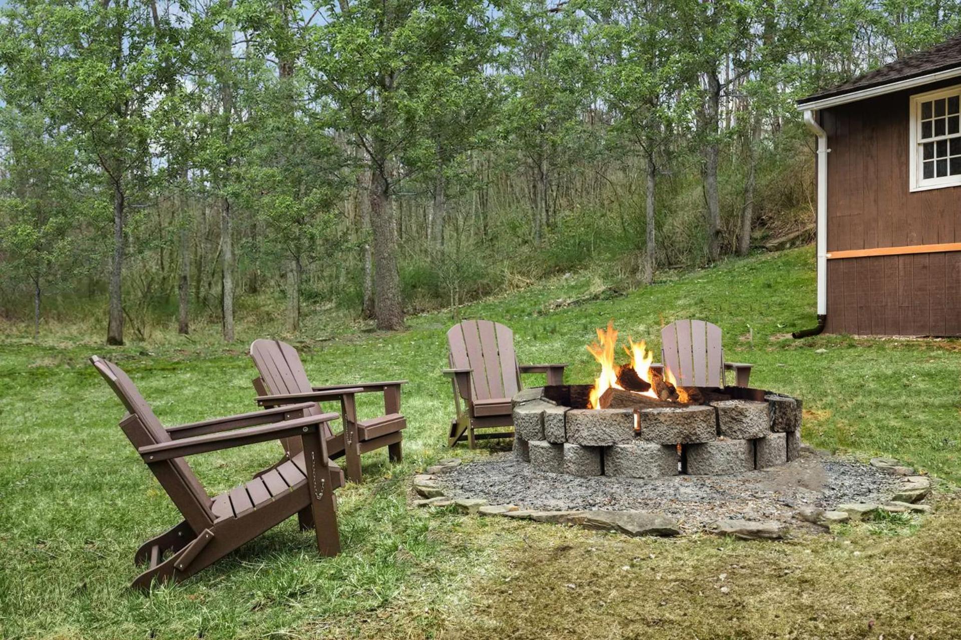 Creekside Cabin W Hot Tub, Fire Pit, Grill, Wifi! Basye Esterno foto